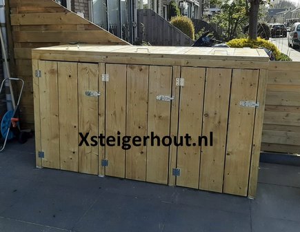 Zelf gemaakte kliko container ombouw met een bouwpakket van steigerhout