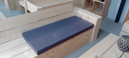 Tuinkussen 140cm Showroom opruimen