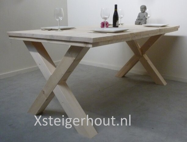 Tafel met x poten onbehandeld houtkleur