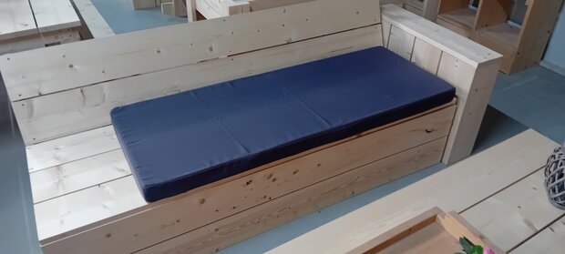 kussen 160cm showroom