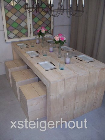 Set steigerhout tafel u model met hockers