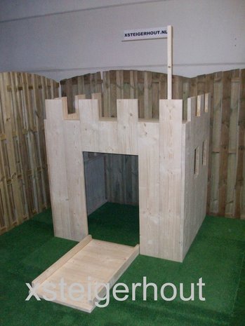 speelhuisje kasteel steigerhout voorkant