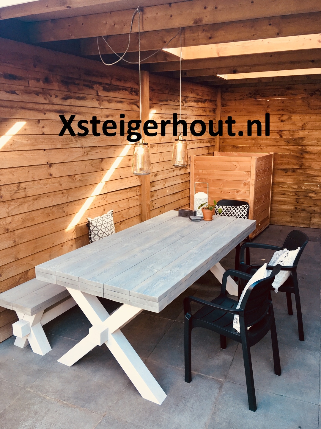 Monnik Luipaard Regenjas Houten tuintafel met bank - xsteigerhout