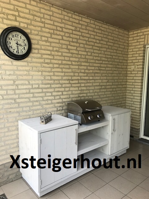 Wit barbecue meubel steigerhout