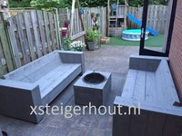 Steigerhout loungebanken met vuurtafel