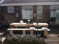 Steigerhout tafels voor 12 personen
