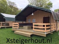 Steigerhout hoekbank met kussens voor een tent